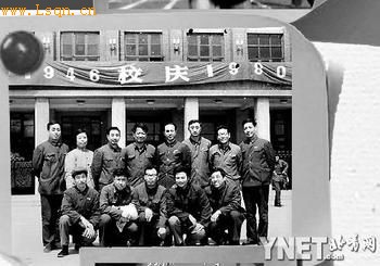 1980�꣬�ָ��߿��ĵ�һ���ѧ����У��У�쵼��Ӱ����������Ϊ�����У��