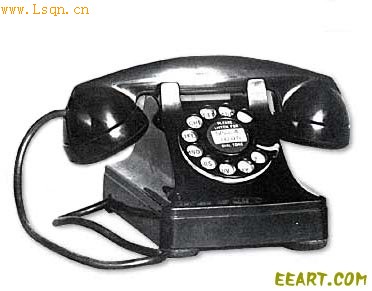 回顾世界上最早使用的电话机_历史千年