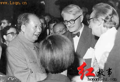 1964��9��30�գ�ë�󶫺�Ӣ��������ѧ����Լɪ�����˽�̸��
