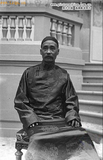 ͼ˵�峯��פ�����⽻��