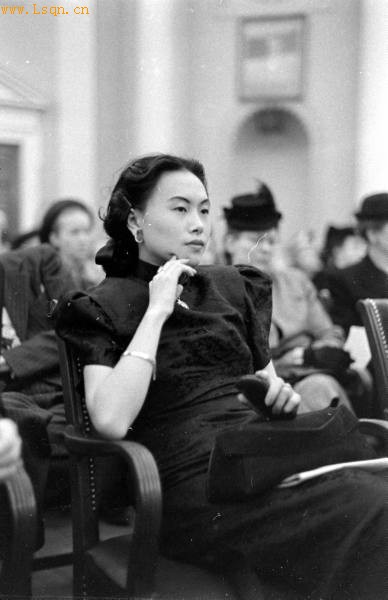 ���ɵ³���÷���Ǿ���