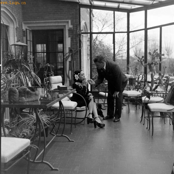 ���ɵ³���÷���Ǿ���