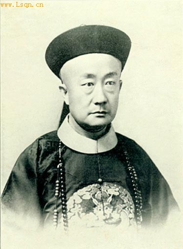 ͼ����ĩ������Ư�����