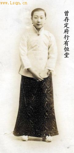 ͼ����ĩ������Ư�����