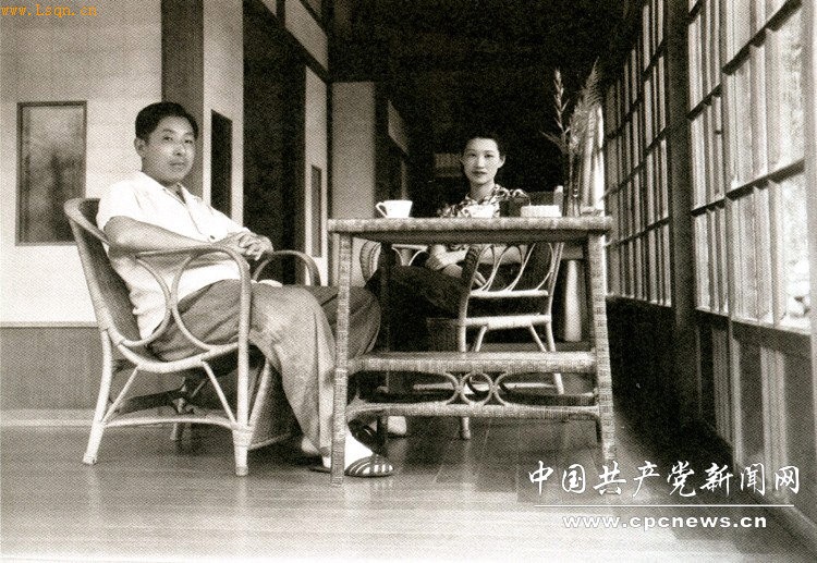 ��ѧ��<span class=zhu>[ע: ��ѧ����1901��6��3�ա�2001��10��15�գ����й�ΰ��İ����ߣ����񵳾�½��һ���Ͻ��������±����֯�ߡ��ֺ��䣬]</span>��һݶ̨���Ľ���