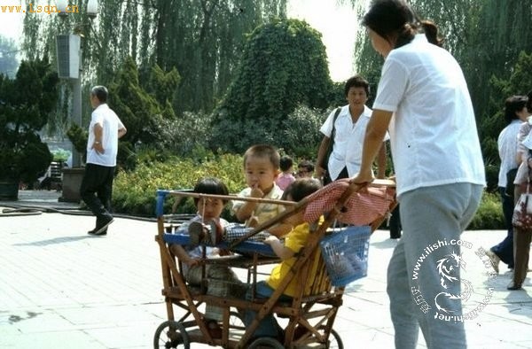 80年代我们的时代记忆_老照片图库_中国历史网
