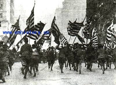 ͯ�Ӿ����Ͻ�ͷ��ף������ս��һ����