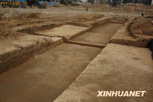 ��ͼ����������һ������ʱ�ھ�ʯ�������ع�