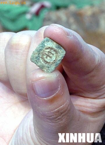 �������ѽ������з��ֵġ�����ͼ�ӡ�£�12��27���㣩�� ���գ��Ĵ�ʡ�ѽ��غ�ɽ��������ٴη���ս�����ף������ǵ��ؽ��ڷ��ֵĵ���������Ĺ�ᡣĿǰ��������Ա���ڶԴ��׽��п��ŷ����ѳ��������ġ�����ͼ�ӡ�¡�ͭ�ͭ���ǵ��������