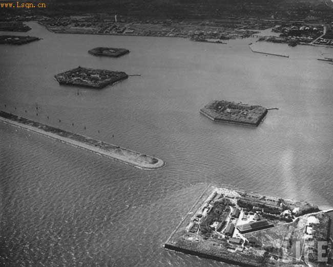 ����45��������ը���ձ�