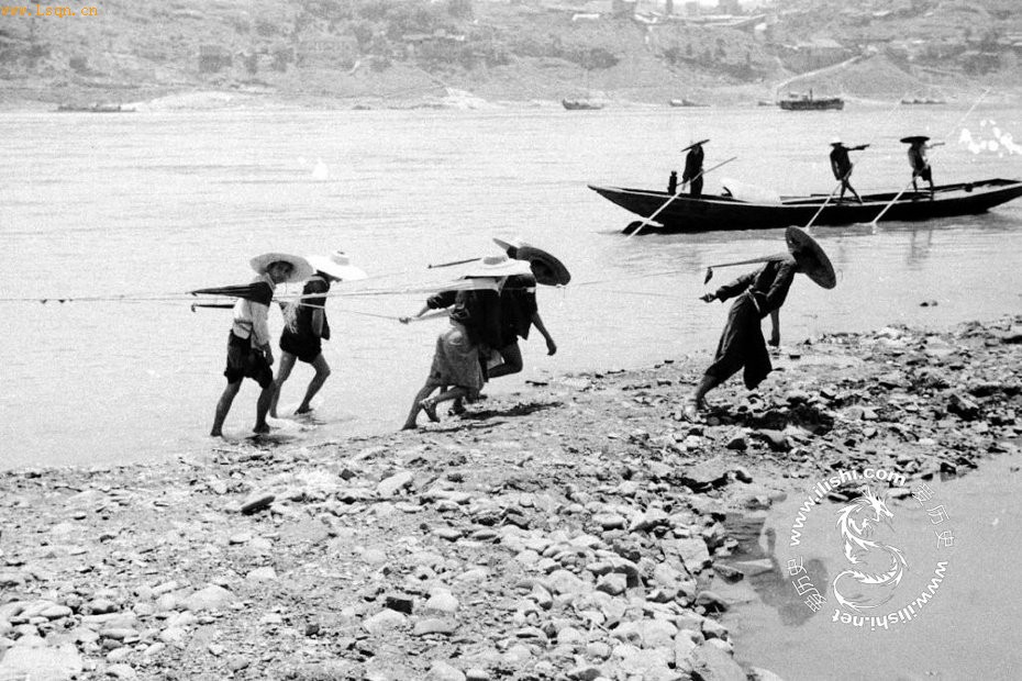 在历史中消失的三峡纤夫_老照片图库_中国历史网