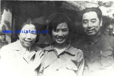 �м�����ά�����ܶ����ĸ�Ů�����ֵ���������