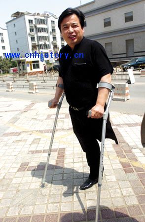 2006年5月2日,北京,徐良在回家的路上 图/王贵彬