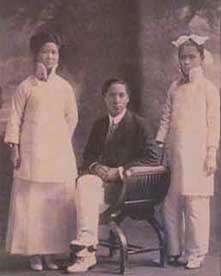 4y1.jpg (15548 bytes)