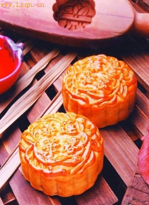 小小月饼的沧桑巨变