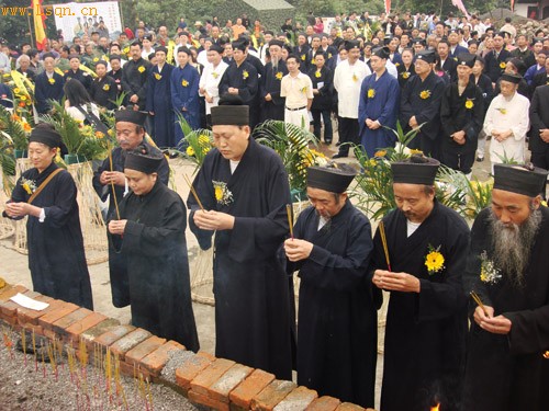 �й����̽�����봨�ش����һ����