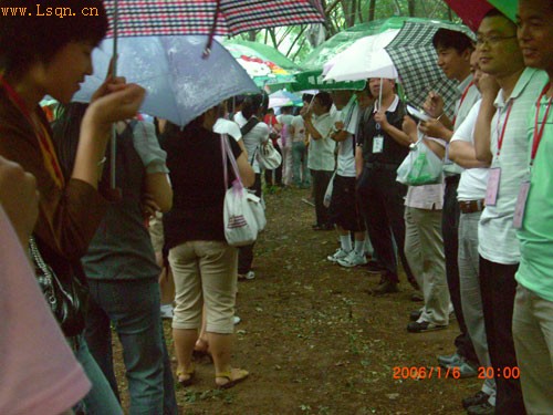 北京基督教三教堂未婚青年共赴“百合谷之约”