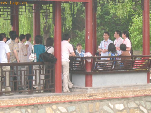 北京基督教三教堂未婚青年共赴“百合谷之约”