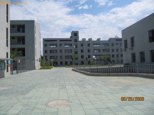 洪光良牧师探访母校金陵协和神学院