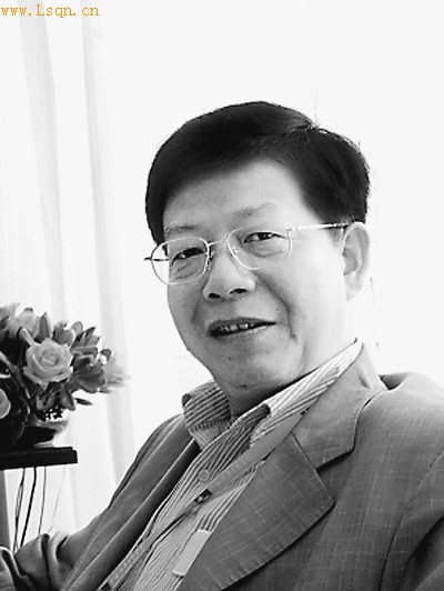 复旦校长:大学不能没有“精神围墙”