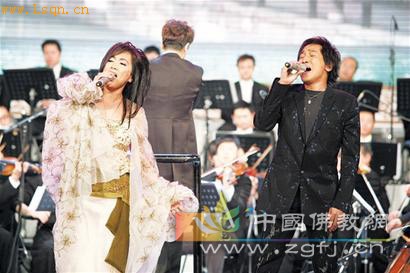 谭盾演绎《纸乐》辞旧 齐豫圣洁祈福迎新