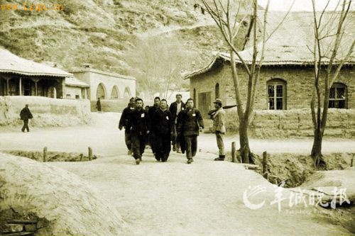 Ӱ��ð�䡰����ս�����ġ�����������ͼ��